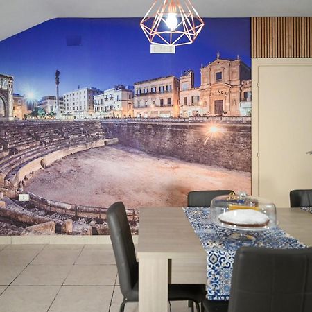 "Il Vecchio Salone" Appartamento In Pieno Centro Con Garage Privato เลชเช ภายนอก รูปภาพ