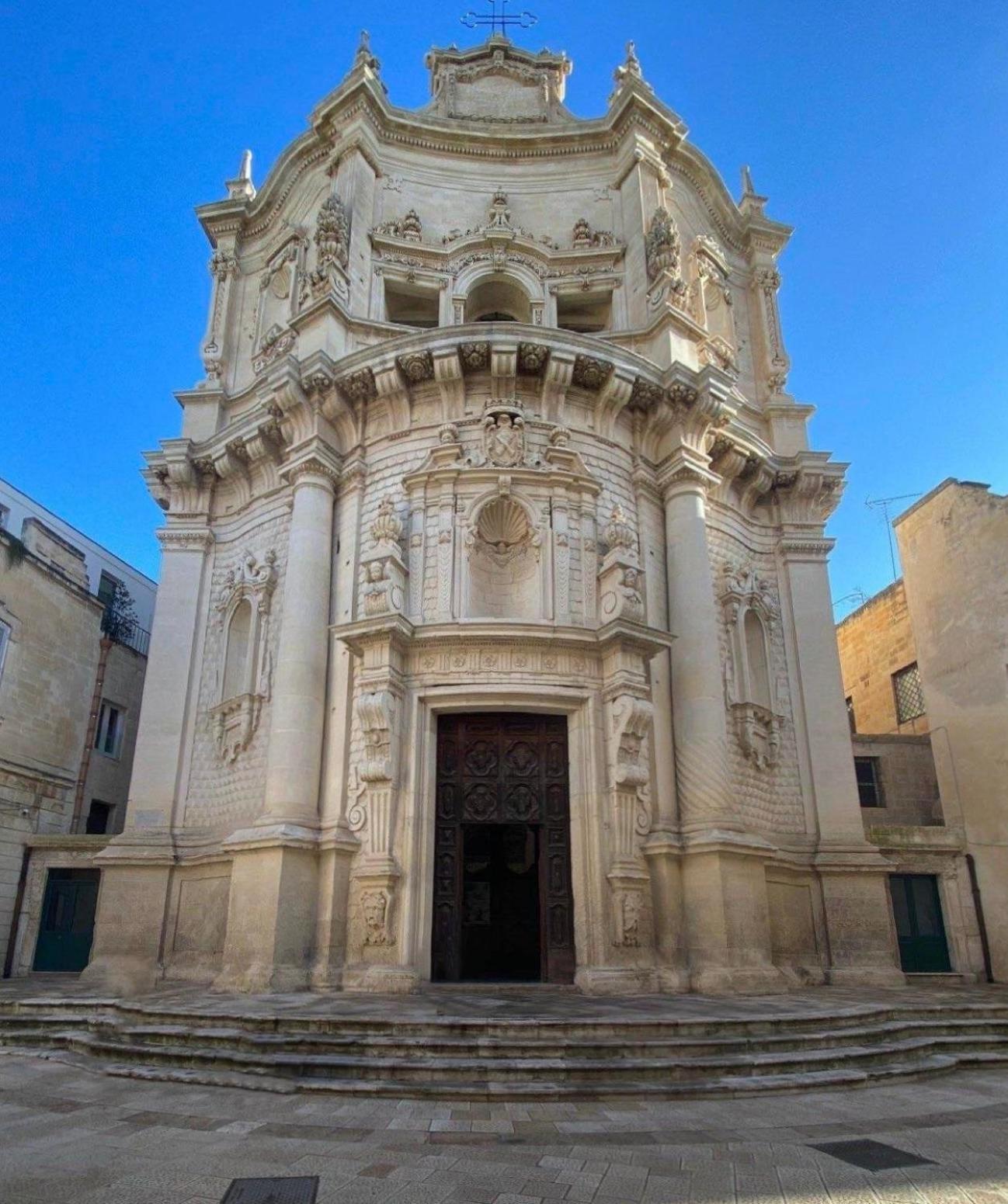 "Il Vecchio Salone" Appartamento In Pieno Centro Con Garage Privato เลชเช ภายนอก รูปภาพ