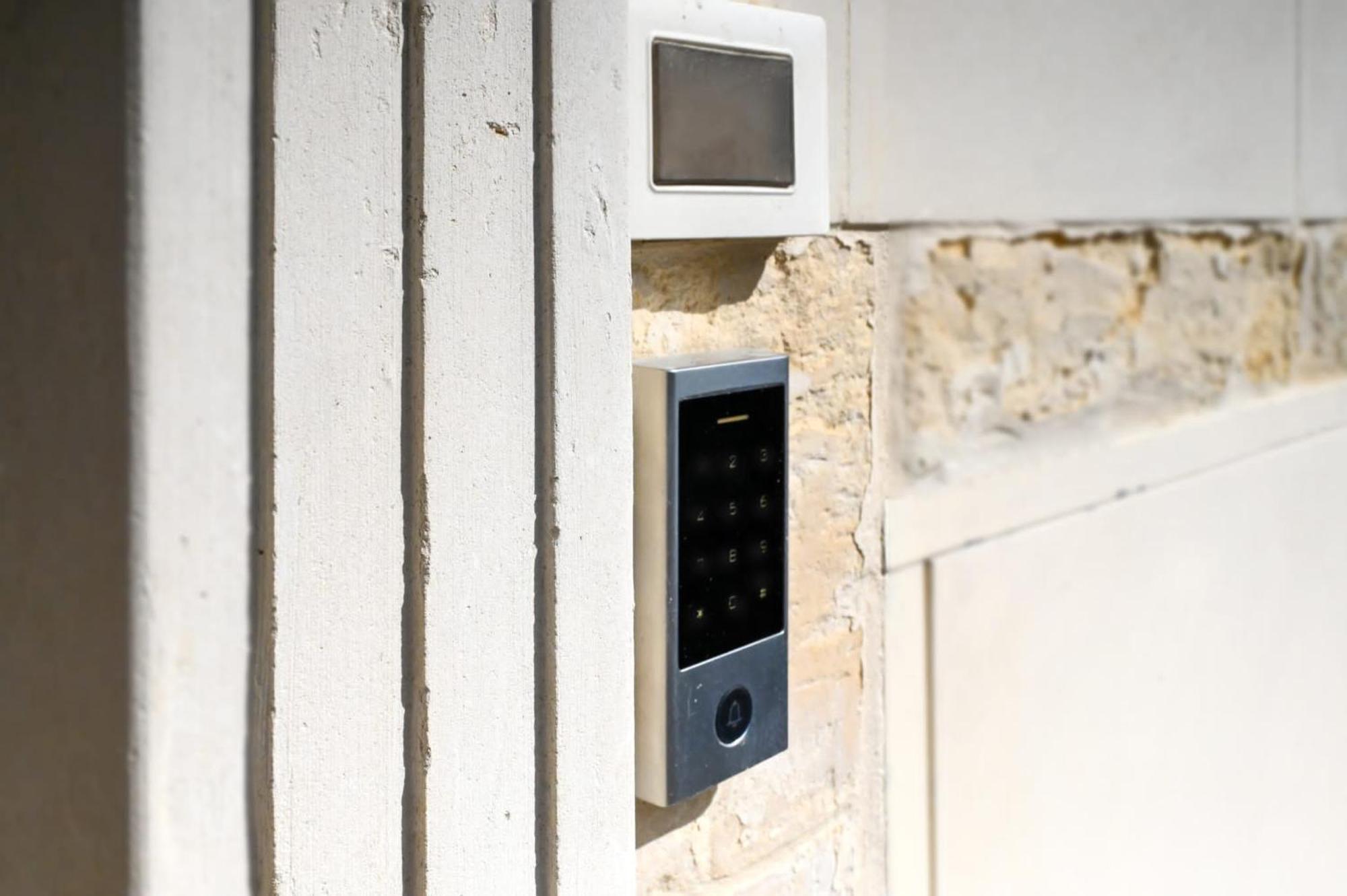 "Il Vecchio Salone" Appartamento In Pieno Centro Con Garage Privato เลชเช ภายนอก รูปภาพ